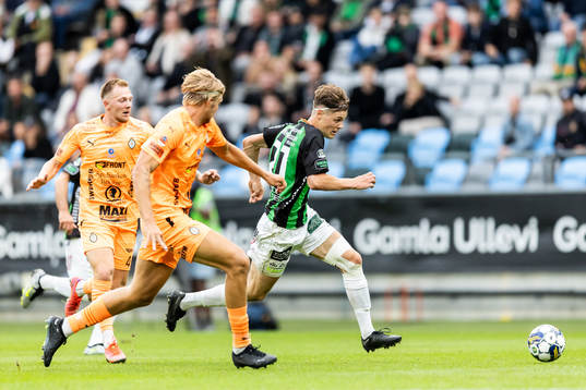 AFC Eskilstunas Mattis Adolfsson och GAIS Axel Henriksson