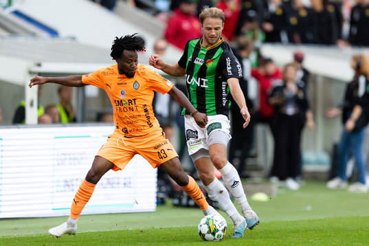 AFC Eskilstunas Abdul-Halik Hudu och GAIS Gustav Lundgren