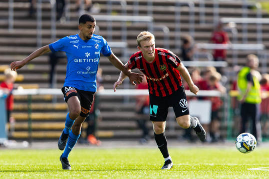 Halmstads Amir Al-Ammari Brommapojkarnas Alexander Jensen