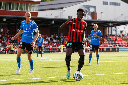 Halmstads Andreas Johansson och Brommapojkarnas Zeidane