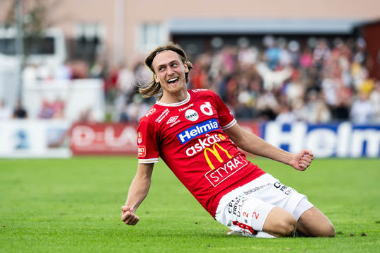 Degerfors Gustav Granath jublar