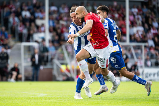 IFK Göteborgs Gustav Svensson och Degerfors Pashang Abdulla
