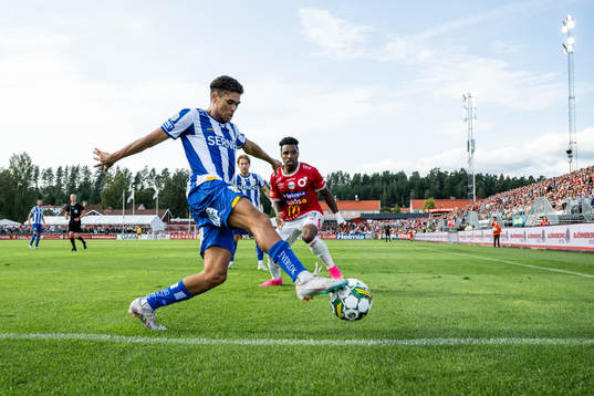 IFK Göteborgs Arbnor Mucolli och Degerfors Joseph - Claude