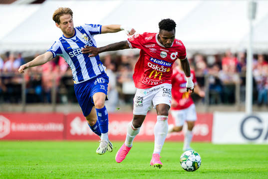 IFK Göteborgs Arbnor Mucolli och Degerfors Joseph - Claude