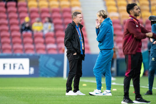 Head coach Peter Gerhardsson of Sweden and Head coach Tony