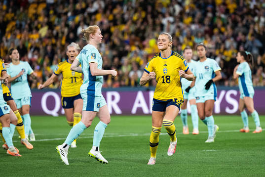 Fridolina Rolfö of Sweden celebrates