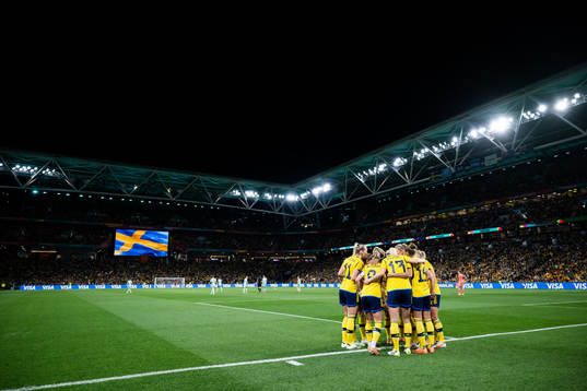 Fridolina Rolfö of Sweden celebrates with team mates