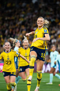 Fridolina Rolfö of Sweden celebrates
