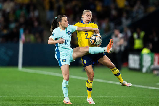 Hayley Raso of Australia and Jonna Andersson of Sweden
