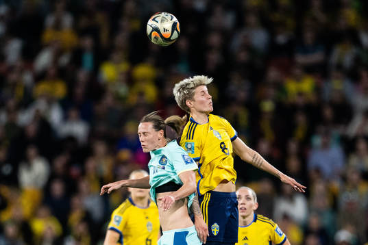 Emily van Egmond of Australia and Lina Hurtig of Sweden