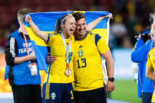 Amanda Ilestedt of Sweden celebrates with her boyfriend
