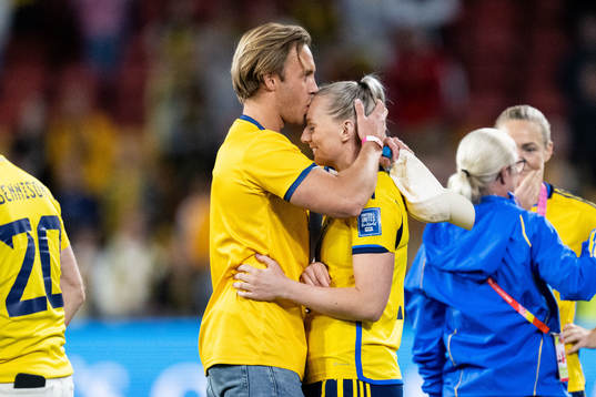 Stina Blackstenius of Sweden celebrates with her boyfriend