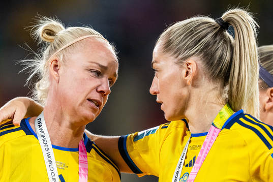 Caroline Seger and Linda Sembrant of Sweden at the award