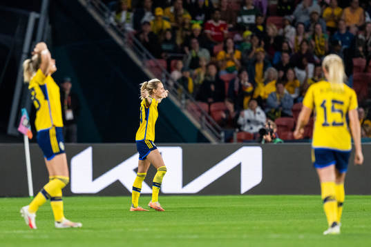 Nathalie Björn of Sweden celebrates