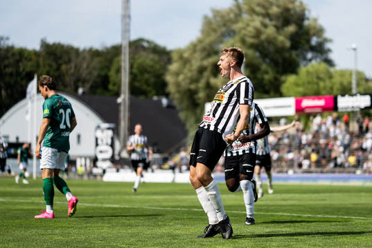 Landskronas Jesper Strid jublar