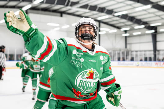 Rögles Emilia Rydell jublar