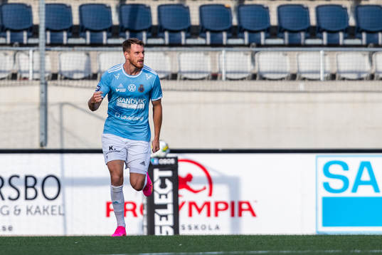 Gefles Leo Englund jublar