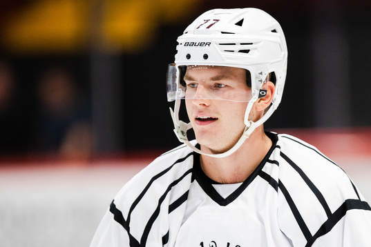 Arizona Coyotes Victor Söderström