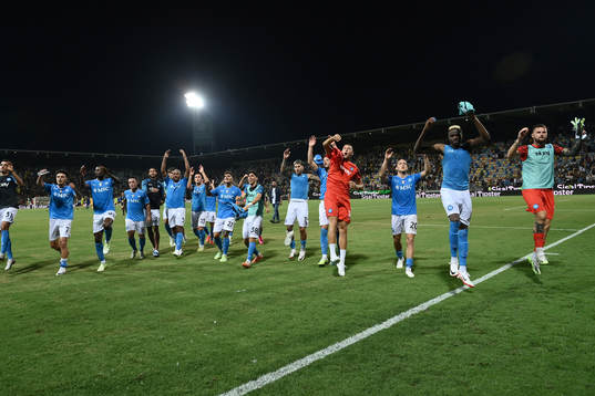 Jens Cajuste of Napoli celebrates with team mates