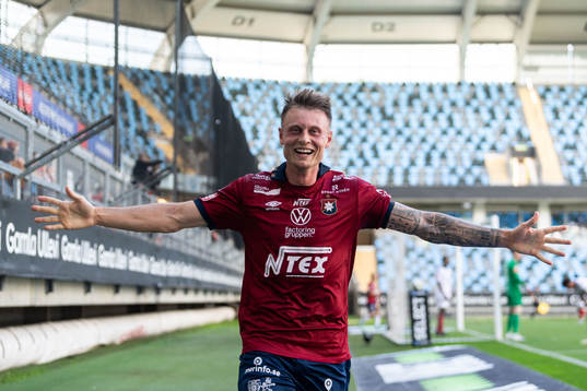 Bläddra bland fler bilder av Fotboll, Superettan, Örgryte - Östersund