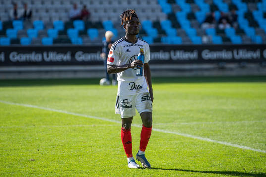 Östersunds Yannick Armel Assiedou Adjoumani deppar