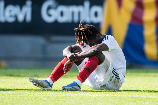 Östersunds Yannick Armel Assiedou Adjoumani deppar