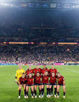 The starting eleven of Spain poses for a team photo