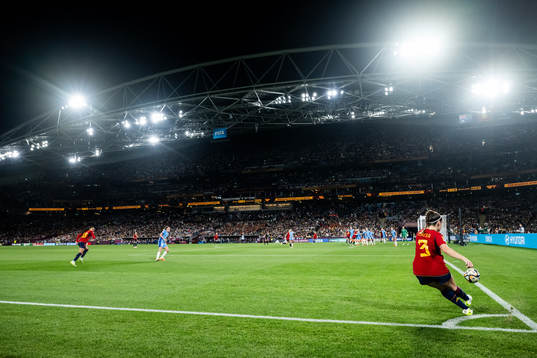 Teresa Abelleira of Spain with a corner kick