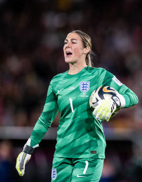 Goalkeeper Mary Earps of England