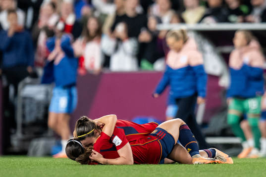 Aitana Bonmati and Mariona Caldentey of Spain celebrates