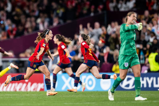 Aitana Bonmati of Spain celebrates