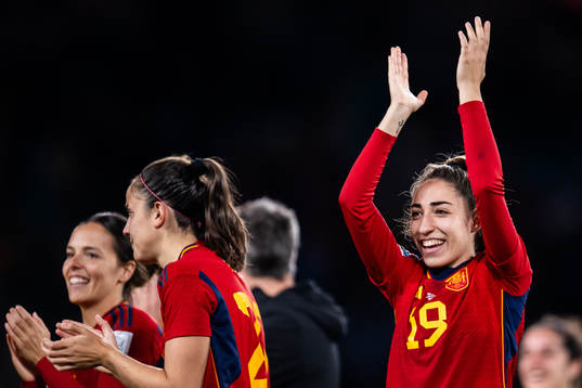 Olga Carmona of Spain celebrates