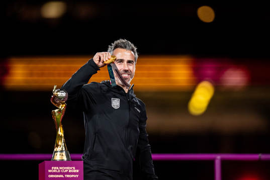 Head coach Jorge Vilda of Spain celebrates