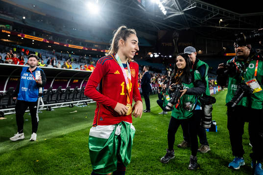 Olga Carmona of Spain celebrates
