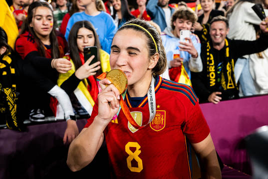 Mariona Caldentey of Spain celebrate