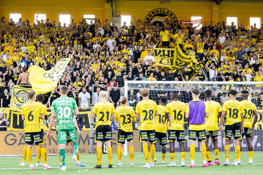 Elfsborgs spelare tackar publiken