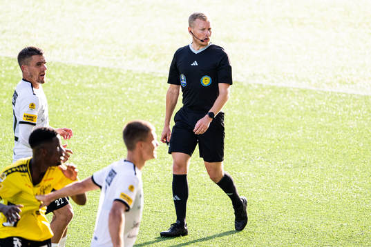 Domare Fredrik Klitte