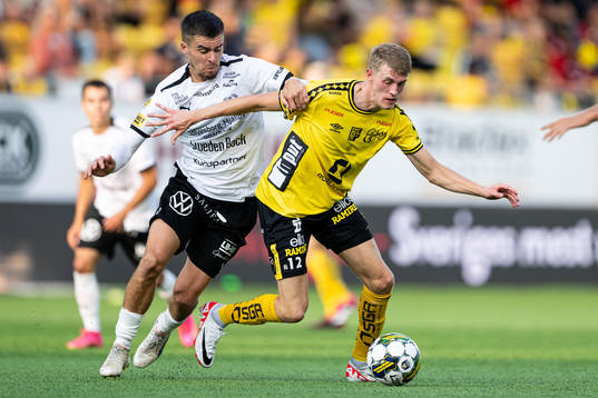 Mjällbys Jesper Gustavsson och Elfsborgs Alexander