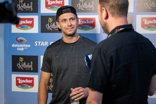Daniel Zaar of Rögle speaks to media