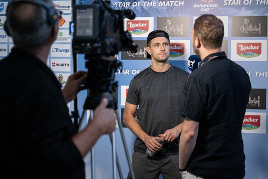 Daniel Zaar of Rögle speaks to media