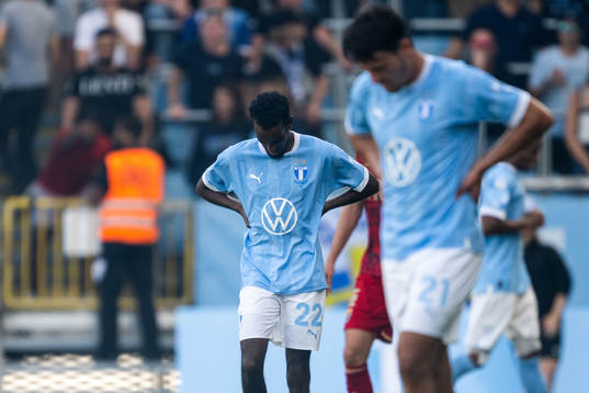 Malmö FFs Taha Ali och Stefano Vecchia deppar