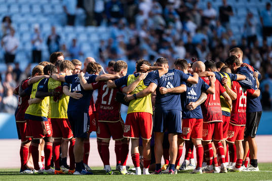 Djurgårdens spelare samlas