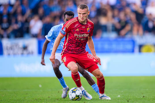 Malmö FFs Taha Ali och Djurgårdens Piotr Johansson
