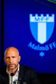 Malmö FFs tränare Henrik Rydström på presskonferensen
