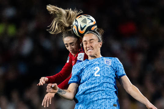 Olga Carmona of Spain and Lucy Bronze of England
