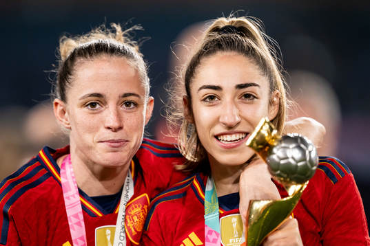 Ona Batlle and Olga Carmona of Spain celebrate with the