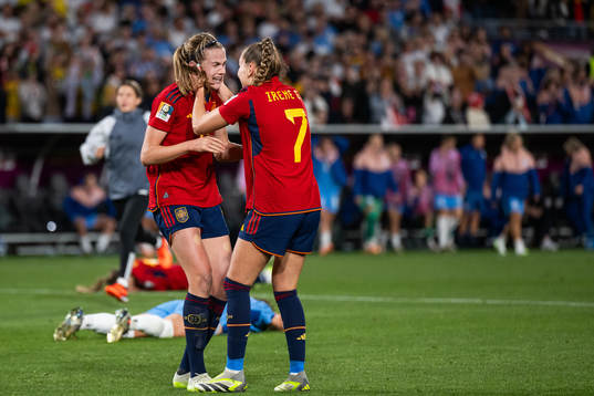 Irene Paredes and Alba Redondo of Spain celebrate