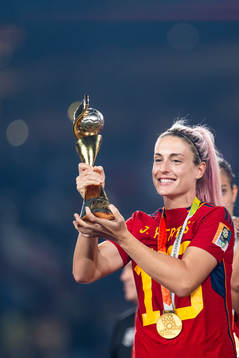 Alexia Putellas of Spain celebrates with the trophy at the