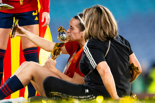 Teresa Abelleira of Spain celebrates with the trophy as she