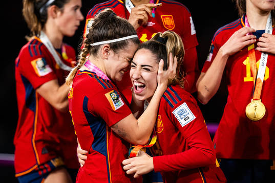 Ona Batlle and Olga Carmona of Spain celebrate at the medal